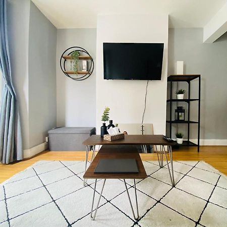 Medway Getaway - 3 Bed Home With Luxury Bathroom Τσάταμ Εξωτερικό φωτογραφία