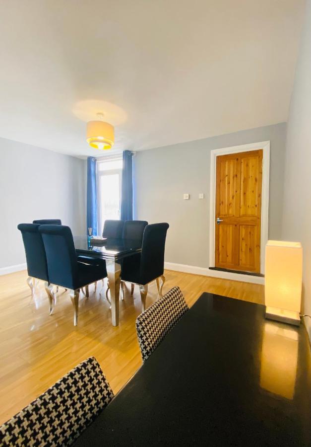 Medway Getaway - 3 Bed Home With Luxury Bathroom Τσάταμ Εξωτερικό φωτογραφία