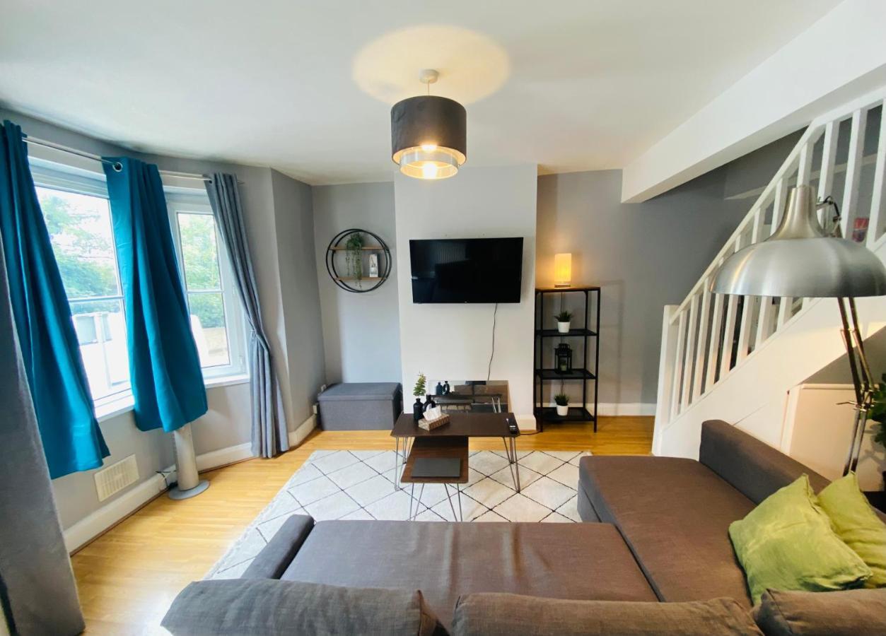 Medway Getaway - 3 Bed Home With Luxury Bathroom Τσάταμ Εξωτερικό φωτογραφία