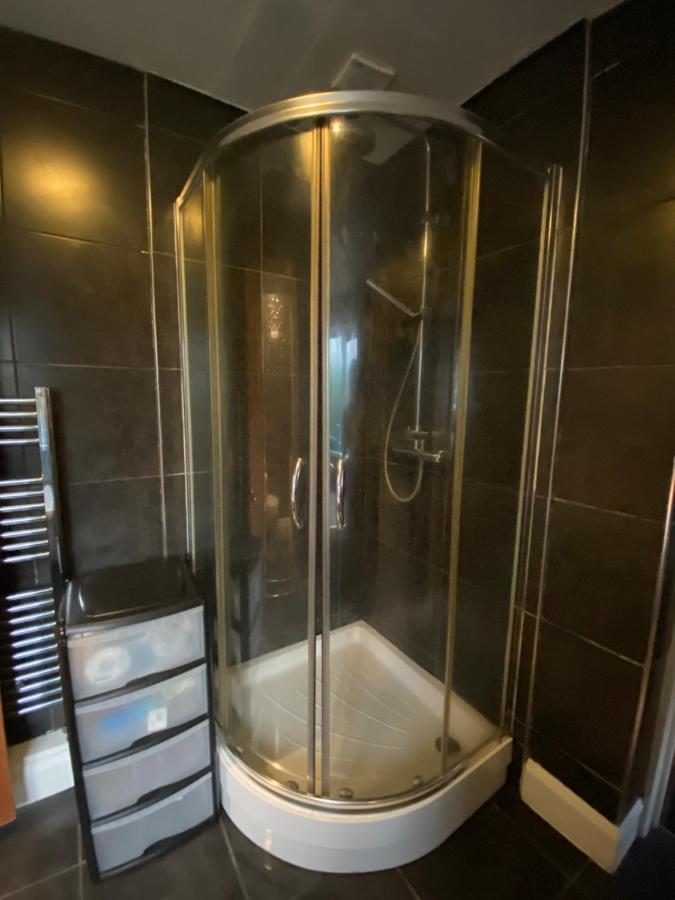 Medway Getaway - 3 Bed Home With Luxury Bathroom Τσάταμ Εξωτερικό φωτογραφία