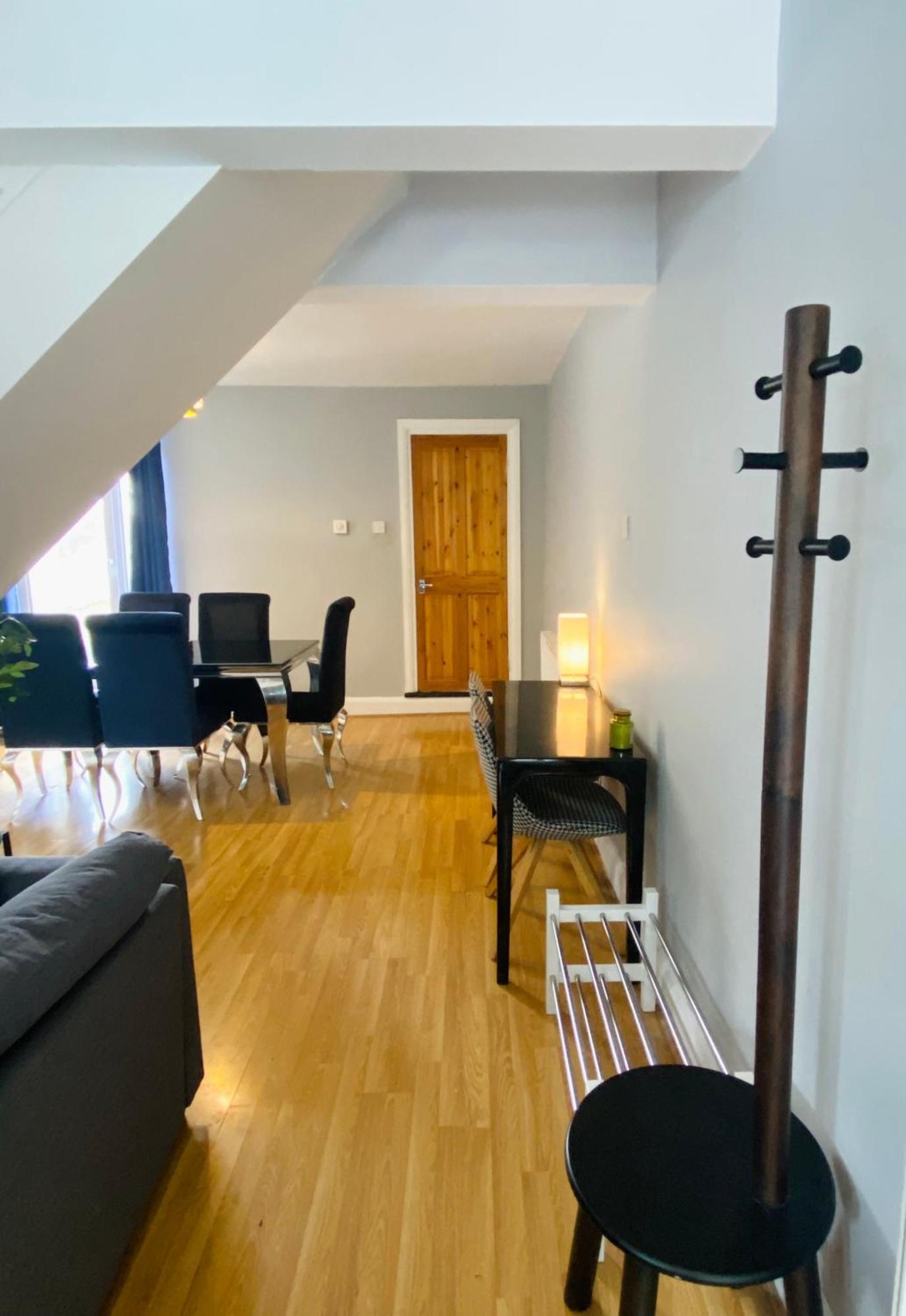 Medway Getaway - 3 Bed Home With Luxury Bathroom Τσάταμ Εξωτερικό φωτογραφία